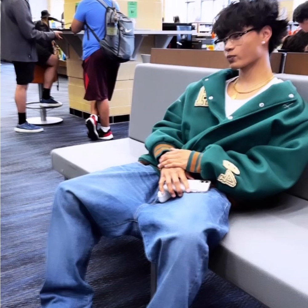 Meet your Posher, La’rome